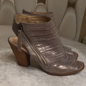 Paul Green Shimmering Gray Silver Heeled Sandals